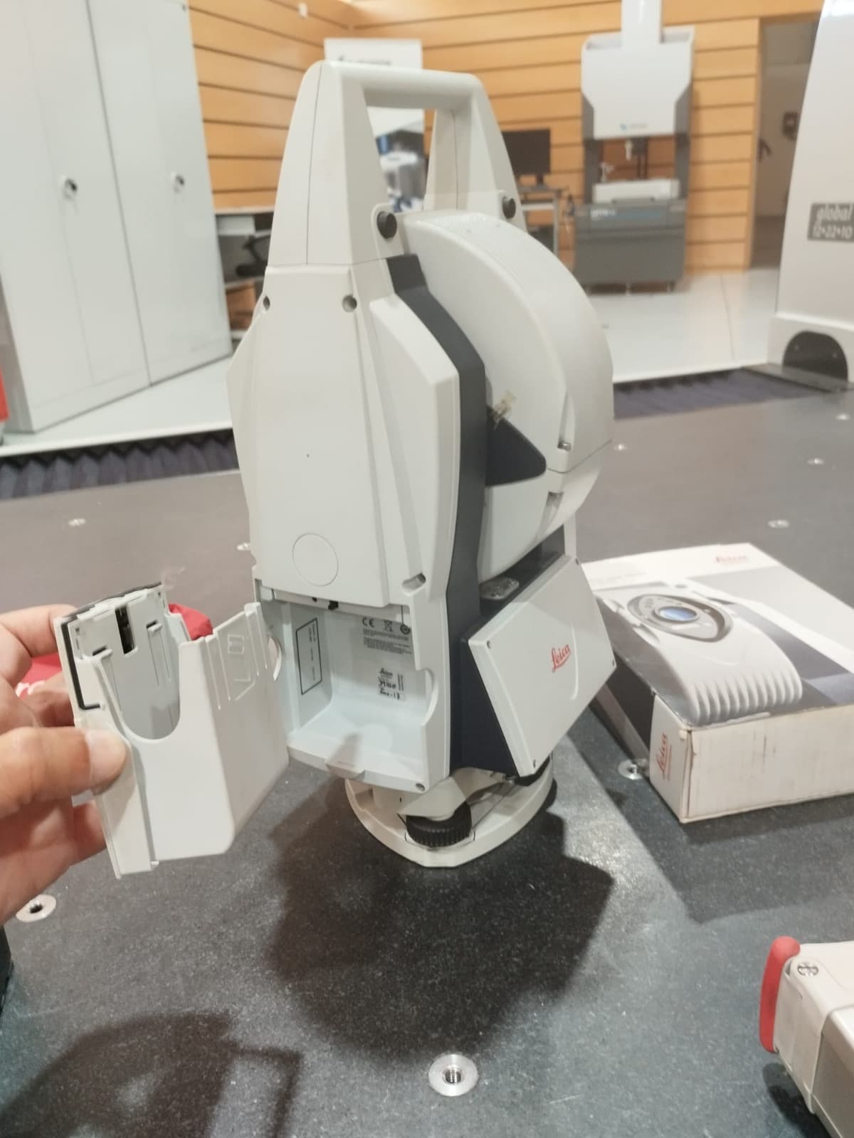 Leica Absolute Tracker AT401