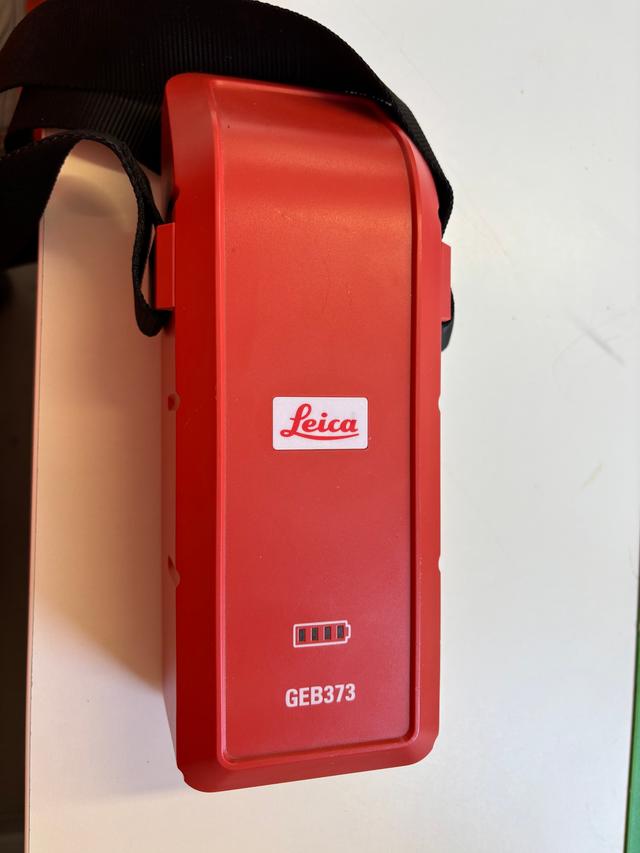 Leica GEB373 External Battery (Used Once, Excellent Condition)