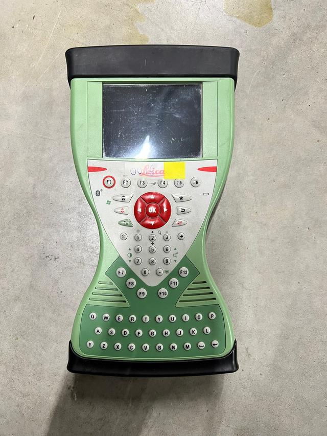 Used Leica CS15 3.5G field controller